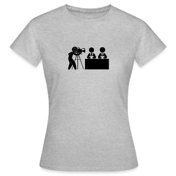 Nachrichten Kameramann Studio - Frauen T-Shirt - Grau meliert - Vorne - AI Model Female 172 dark (172cm)