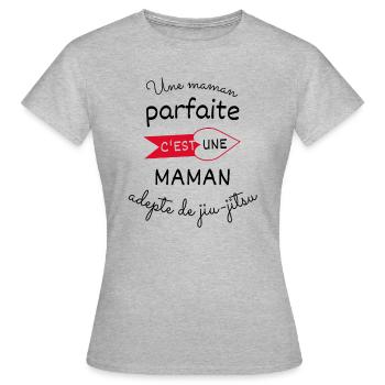 maman parfaite, maman adepte de jiu-jitsu - T-shirt Femme - gris chiné - Devant - AI Model Female 172 dark (172cm)
