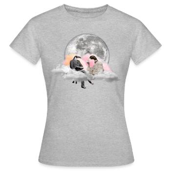 Tea Time Surreal - Women's T-Shirt - heather grey - Front - AI Model Female 172 dark (172cm)
