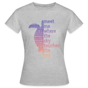 Turtle Schildröte - Frauen T-Shirt - Grau meliert - Vorne - AI Model Female 172 dark (172cm)