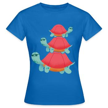 Tortues fraîches avec des lunettes de soleil, empilées, - T-shirt Femme - bleu royal - Devant - AI Model Female 172 dark (172cm)