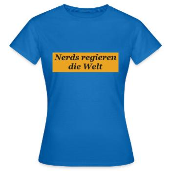 Nerds regieren schwarze Schrift - Frauen T-Shirt - Royalblau - Vorne - AI Model Female 172 dark (172cm)