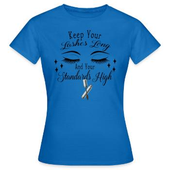 Keep Your Eyelashes Long T-shirt - T-shirt Femme - bleu royal - Devant - AI Model Female 172 dark (172cm)