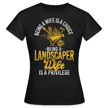 Landscaper Landscaping Landscape - Women's T-Shirt - black - Front - AI Model Female 172 dark (172cm)