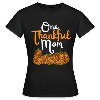 Thankful Mom Mom Autumn Pumpkin Leopard Gratitude - Women's T-Shirt - black - Front - AI Model Female 172 dark (172cm)
