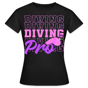 Soccer féminin, Football féminin, Football féminin - T-shirt Femme - noir - Devant - AI Model Female 172 dark (172cm)