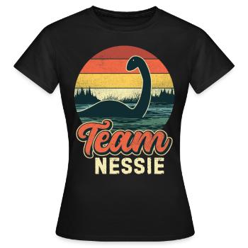 Team Nessie - Frauen T-Shirt - Schwarz - Vorne - AI Model Female 172 dark (172cm)