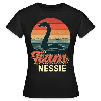 Team Nessie - Frauen T-Shirt - Schwarz - Vorne - AI Model Female 172 dark (172cm)