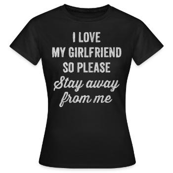 Girlfriend, boyfriend, girlfriend, friend, relationship - Women's T-Shirt - black - Front - AI Model Female 172 dark (172cm)