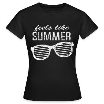 Feiertag - Frauen T-Shirt - Schwarz - Vorne - AI Model Female 172 dark (172cm)