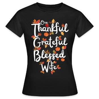 Thankful Wife Mama Autumn Leaves Gratitude - Women's T-Shirt - black - Front - AI Model Female 172 dark (172cm)