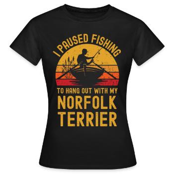 Angeln, Fischen und Norfolk-Terrier - Frauen T-Shirt - Schwarz - Vorne - AI Model Female 172 dark (172cm)