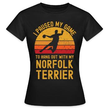 Handball und Norfolk-Terrier - Frauen T-Shirt - Schwarz - Vorne - AI Model Female 172 dark (172cm)