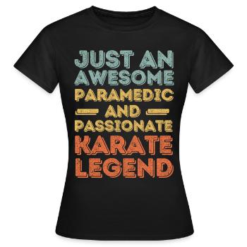 Paramedic Karaté rétro - T-shirt Femme - noir - Devant - AI Model Female 172 dark (172cm)