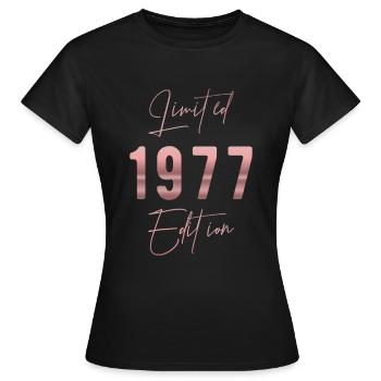 Limited Edition 1977 Vintage Women's Birthday - Women's T-Shirt - black - Front - AI Model Female 172 dark (172cm)