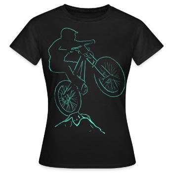 Biker Velo-Abfahrt - Frauen T-Shirt - Schwarz - Vorne - AI Model Female 172 dark (172cm)