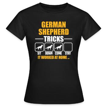 Astuces de berger allemand - T-shirt Femme - noir - Devant - AI Model Female 172 dark (172cm)