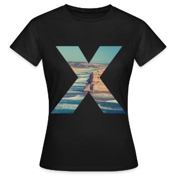 Sommerurlaub - Frauen T-Shirt - Schwarz - Vorne - AI Model Female 172 dark (172cm)