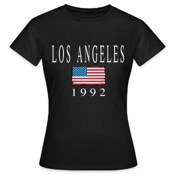 Los Angeles Venice Beach - Women's T-Shirt - black - Front - AI Model Female 172 dark (172cm)