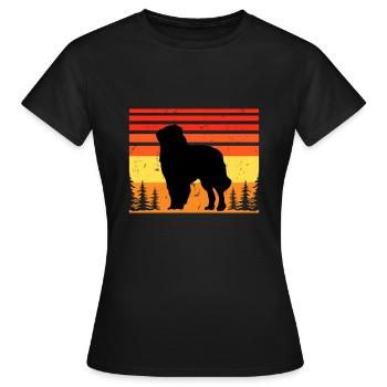 Chien de berger des Carpates Silhouette Rétro Coucher de soleil - T-shirt Femme - noir - Devant - AI Model Female 172 dark (172cm)
