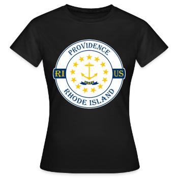 Providence Rhode Island Flag USA Souvenir Badge - T-shirt Femme - noir - Devant - AI Model Female 172 dark (172cm)