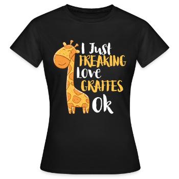 Amour animal girafe - T-shirt Femme - noir - Devant - AI Model Female 172 dark (172cm)