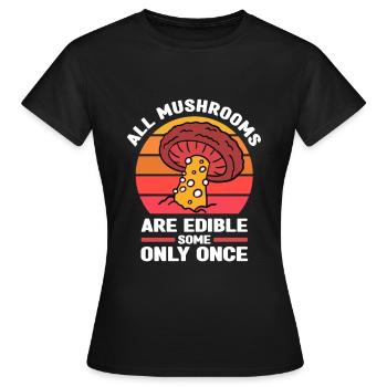 Pilzsammler - Frauen T-Shirt - Schwarz - Vorne - AI Model Female 172 dark (172cm)