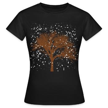 Baum im Winter - Frauen T-Shirt - Schwarz - Vorne - AI Model Female 172 dark (172cm)