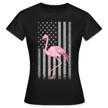 Funny Pink Flamingo Independence Day USA Américain - T-shirt Femme - noir - Devant - AI Model Female 172 dark (172cm)