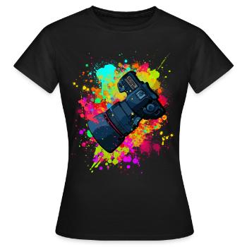 super appareil photo avec objectif dans des éclaboussures de cadeau de couleur - T-shirt Femme - noir - Devant - AI Model Female 172 dark (172cm)