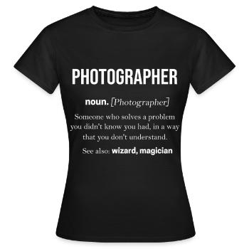 Fotograf Kamera Spiegelreflex Objektiv Foto Camera - Frauen T-Shirt - Schwarz - Vorne - AI Model Female 172 dark (172cm)