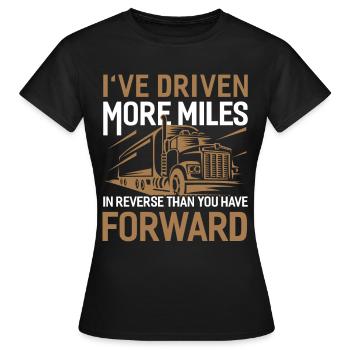 Trucker LKW Fahrer Fernfahrer Brummi Geschenk - Frauen T-Shirt - Schwarz - Vorne - AI Model Female 172 dark (172cm)