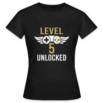 Déverrouillé le niveau 5 - T-shirt Femme - noir - Devant - AI Model Female 172 dark (172cm)