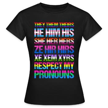 Pronomen LGBT LGBTQ Pride LGBTQIA+ - Frauen T-Shirt - Schwarz - Vorne - AI Model Female 172 dark (172cm)
