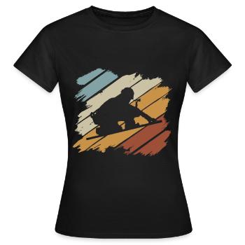 Couvreurs - T-shirt Femme - noir - Devant - AI Model Female 172 dark (172cm)