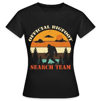 Bigfoot Sasquatch Yeti - Frauen T-Shirt - Schwarz - Vorne - AI Model Female 172 dark (172cm)