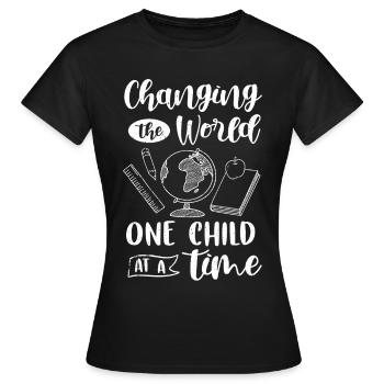 Teacher Tshirt 2ème année Formation des enseignants École des enseignants - T-shirt Femme - noir - Devant - AI Model Female 172 dark (172cm)
