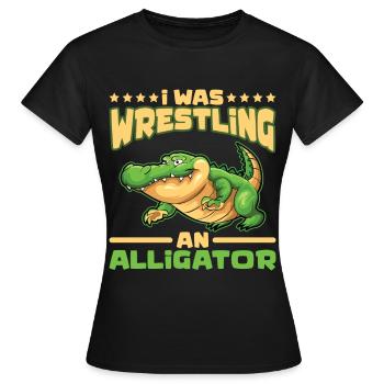Crocodile Alligator Wrestling Reptile Gift - Women's T-Shirt - black - Front - AI Model Female 172 dark (172cm)