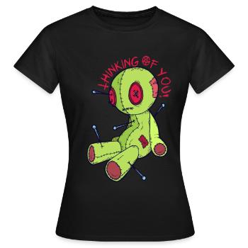 Voodoo Puppe Hexerei Ich denke an dich! Gruseliges - Frauen T-Shirt - Schwarz - Vorne - AI Model Female 172 dark (172cm)
