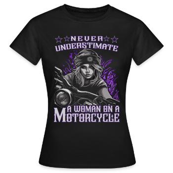 Motorradfahrerin - Bikerin / Biker Frauen - Frauen T-Shirt - Schwarz - Vorne - AI Model Female 172 dark (172cm)