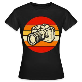 Photographer - Women's T-Shirt - black - Front - AI Model Female 172 dark (172cm)