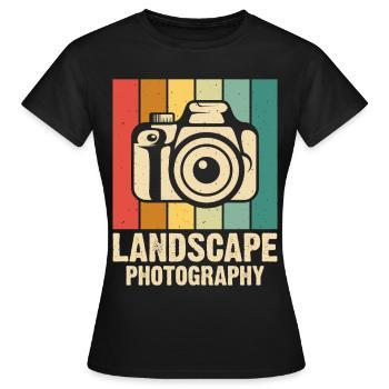 Photographer - Women's T-Shirt - black - Front - AI Model Female 172 dark (172cm)