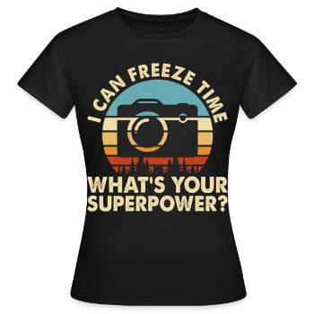 Photographer - Women's T-Shirt - black - Front - AI Model Female 172 dark (172cm)