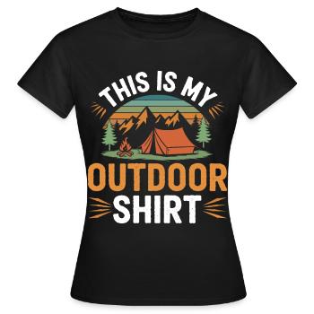 C’est mon Shirt Camping OUTDOOR - T-shirt Femme - noir - Devant - AI Model Female 172 dark (172cm)