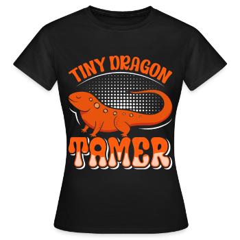 Molch - Frauen T-Shirt - Schwarz - Vorne - AI Model Female 172 dark (172cm)