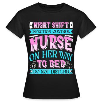 Contrôle des infections chez les soignants - T-shirt Femme - noir - Devant - AI Model Female 172 dark (172cm)