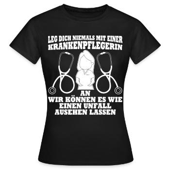 Krankenplegerin Krankenhaus - Frauen T-Shirt - Schwarz - Vorne - AI Model Female 172 dark (172cm)