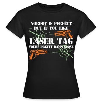 laser tag drôle de laser jeu laser tag - T-shirt Femme - noir - Devant - AI Model Female 172 dark (172cm)