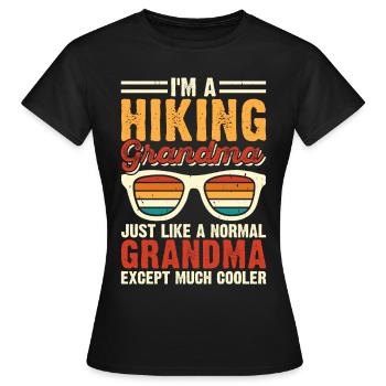 Hiking Grandma - Frauen T-Shirt - Schwarz - Vorne - AI Model Female 172 dark (172cm)