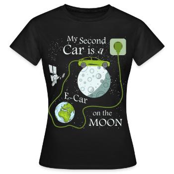 E-Auto auf dem Mond - Frauen T-Shirt - Schwarz - Vorne - AI Model Female 172 dark (172cm)